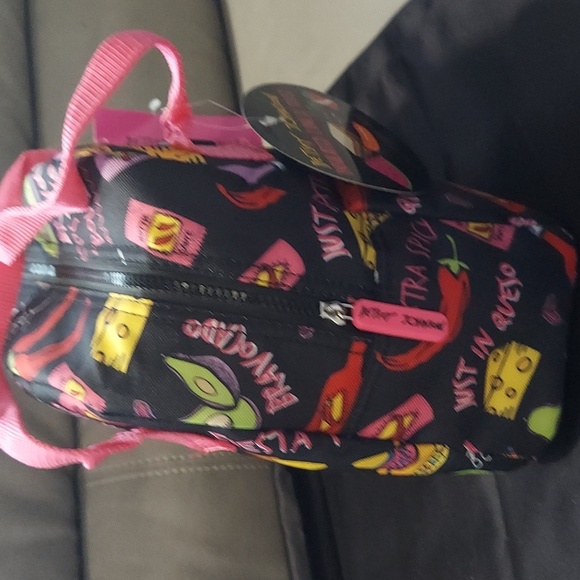 BETSEY JOHNSON Taco Insulated Lunch Tote - Picture 4 of 10